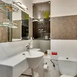 Apartment Townhouse *