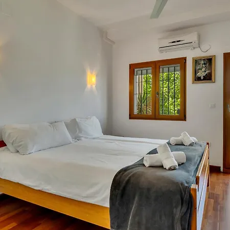 Townhouse Apartment *